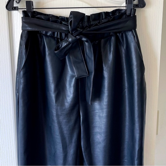 Avec Les Filles Faux Leather Paperbag Pants Belted Black Cropped M EUC - Picture 4 of 7